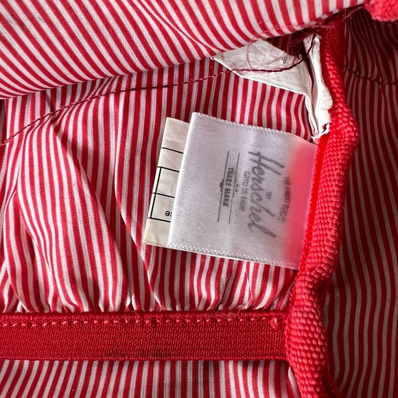 Classic Herschel backpack - Picture 6 of 9